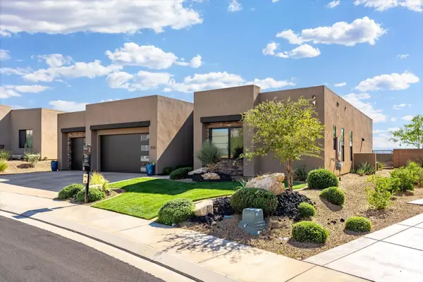 1559 W Firepit Knoll Dr, St George, UT 84770