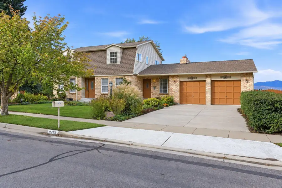 9776 S Granite Hills Dr, Sandy, UT 84092 - #2