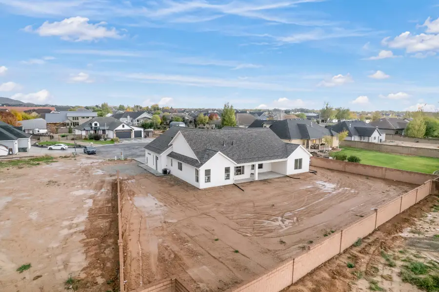 675 E 5140, Enoch, UT 84721 - #2
