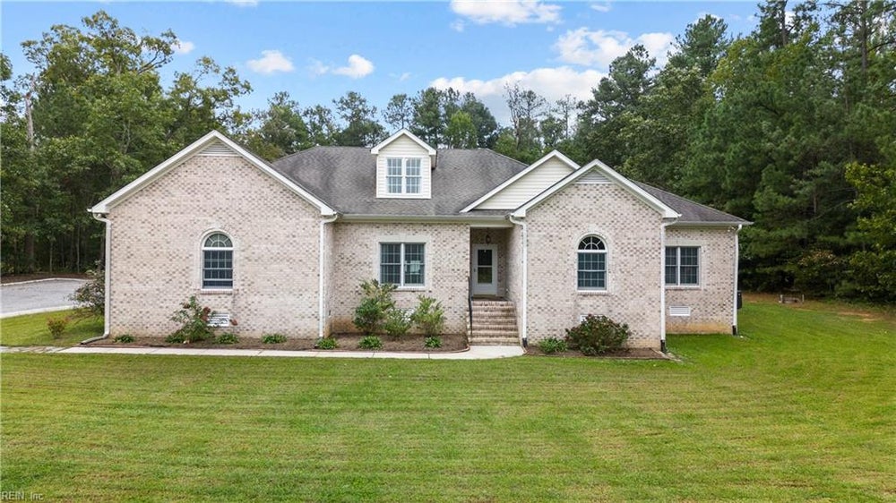 6809 Quaker Road W, Disputanta, VA 23842 BHGRE