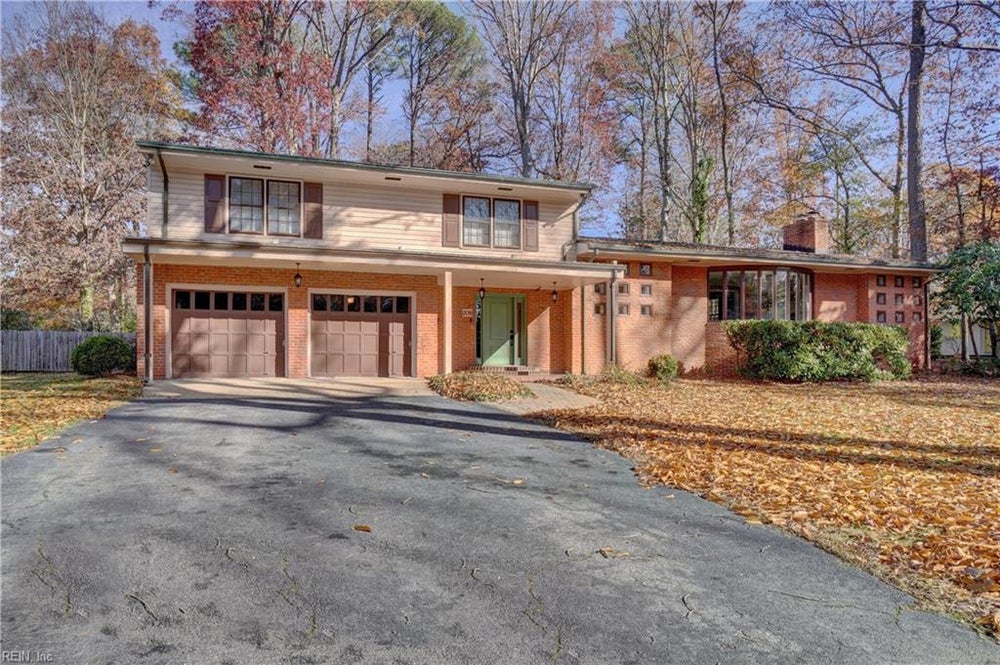 208 Country Club Road, Newport News, VA 23606 BHGRE