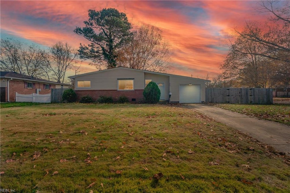 5527 Poplar Hall Drive, Norfolk, VA 23502 BHGRE