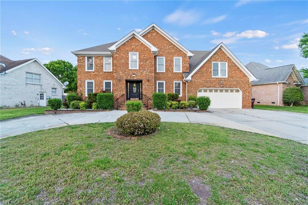 637 Hidden Falls Lane, Chesapeake, VA 23320 BHGRE