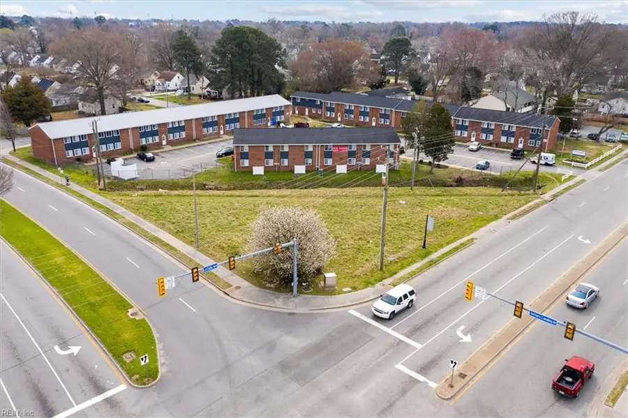 50 Settlers Landing Road, Hampton, VA 23669 - #2