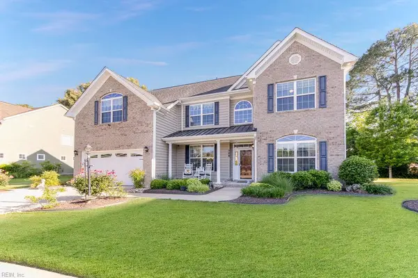 509 Hanbury Road W, Chesapeake, VA 23322