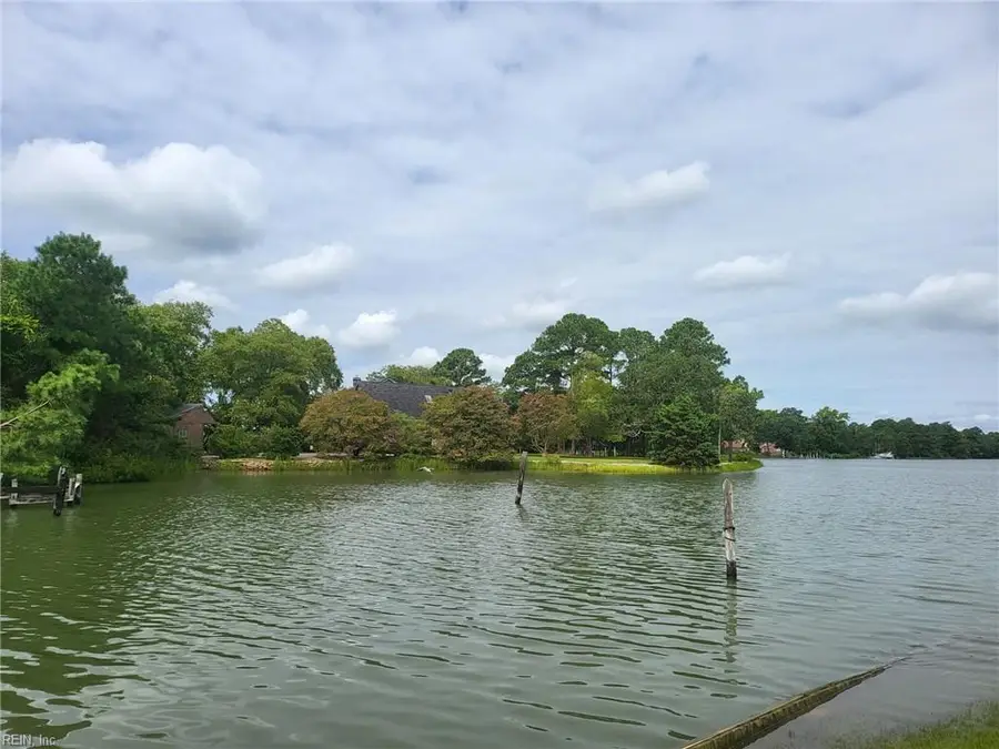 201 Walters Lane, Yorktown, VA 23692 - Image #2