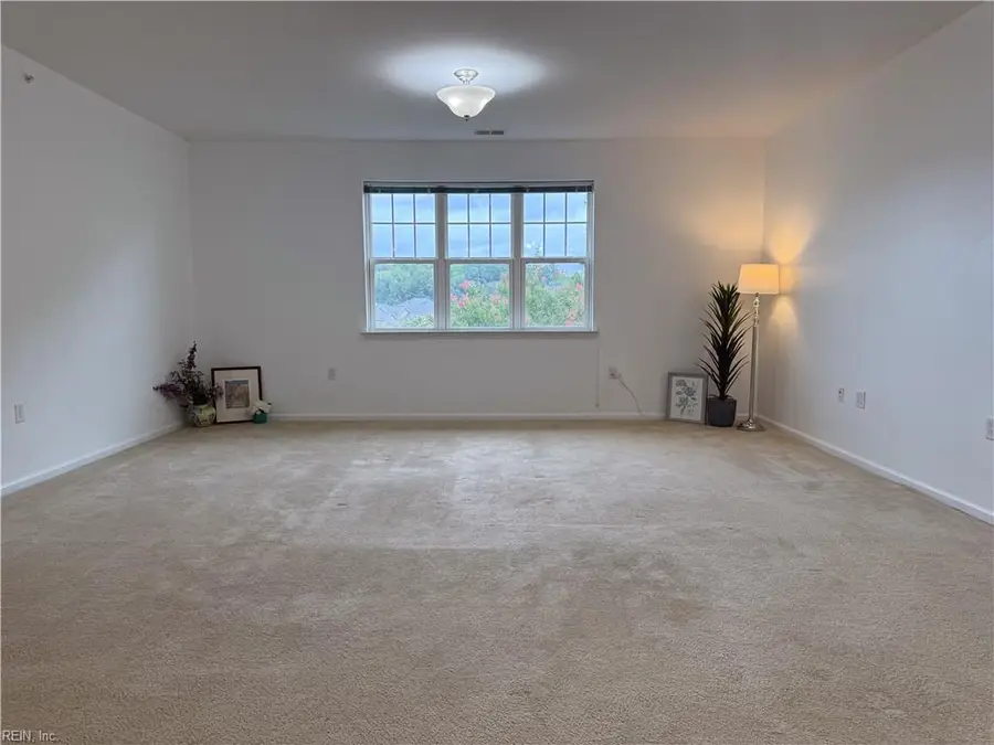 4309 Hillingdon Bend #303, Chesapeake, VA 23321 - Image #3