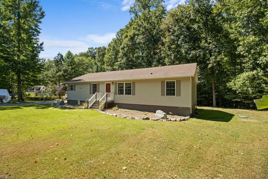 320 Grand Villa Drive, Weems, VA 22576 - Image #3