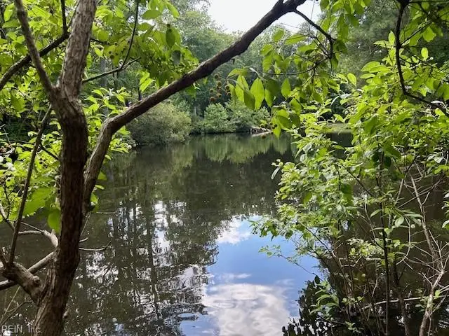 158 Highwood Circle, Newport News, VA 23608 - Image #1