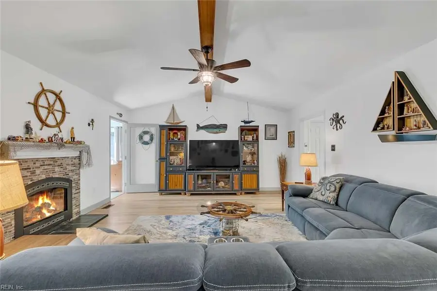 175 Healey Cove Drive, Hardyville, VA 23070 - Image #2