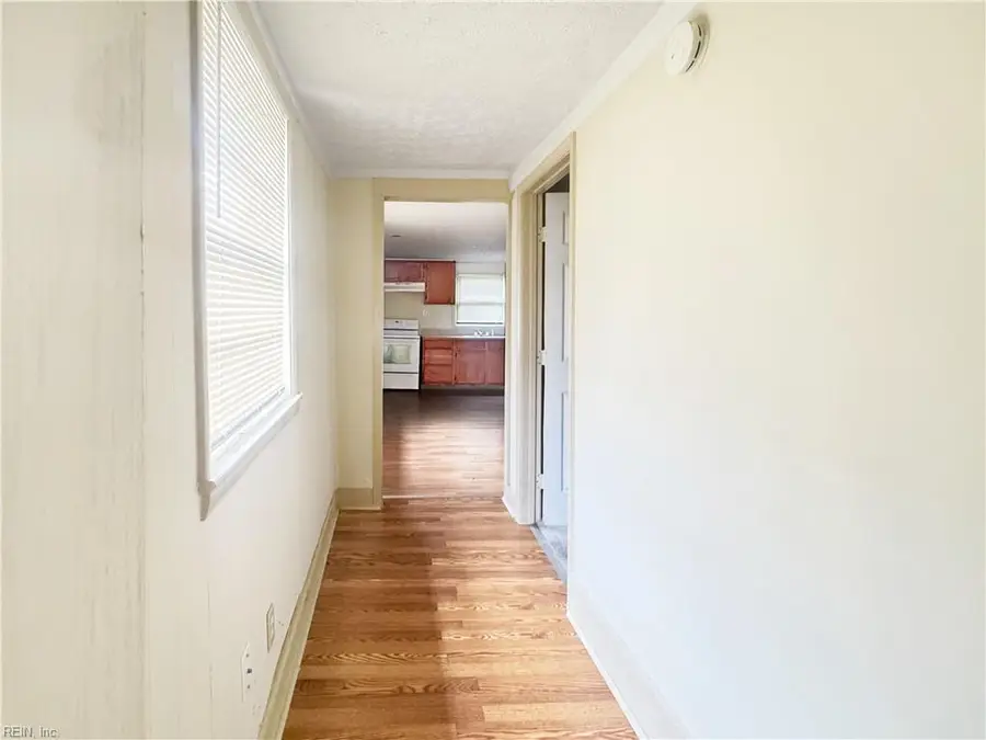 25 Redwood Street, Hampton, VA 23669 - Image #3