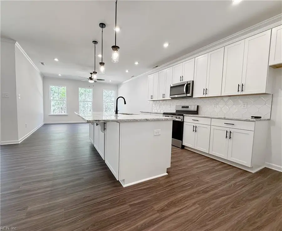 1539 Waltham Lane, Newport News, VA 23608 - Image #3