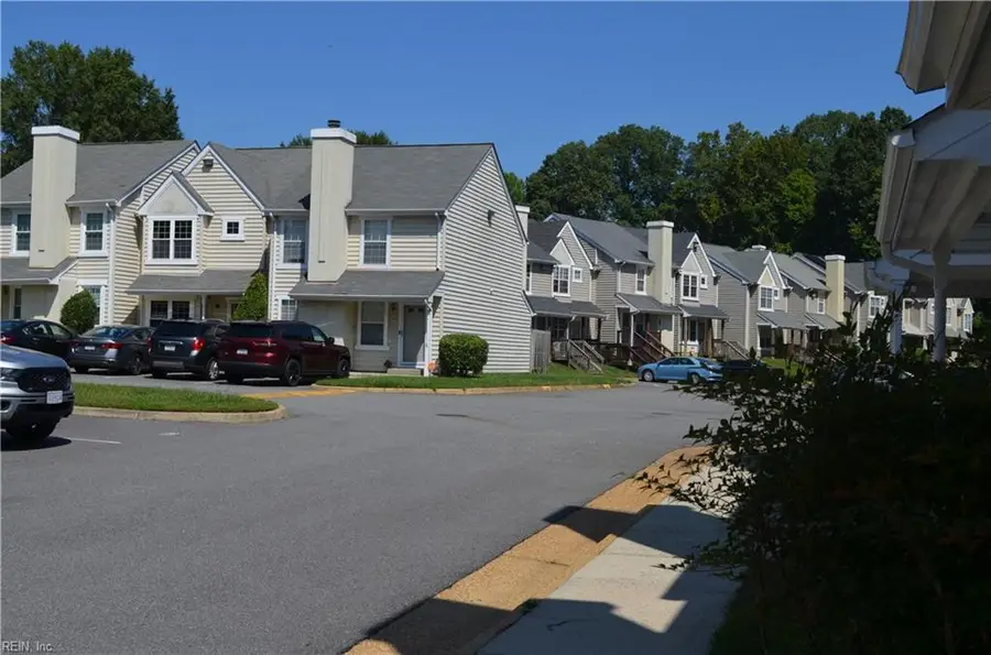 364 Rivers Ridge Circle, Newport News, VA 23608 - Image #2