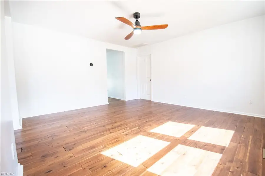 112 Robinson Drive, Newport News, VA 23601 - Image #3