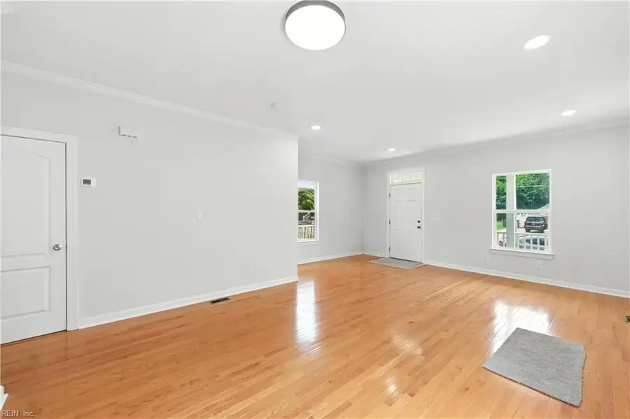 312 W 35th Street, Norfolk, VA 23508 - Image #2