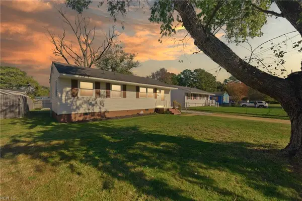 111 Woodbury Forrest Drive, Hampton, VA 23666