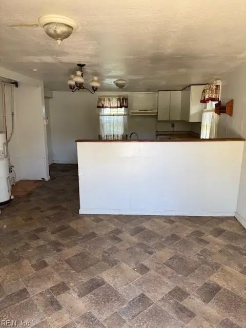 9571 Rowes Point Road, Hayes, VA 23072 - Image #2