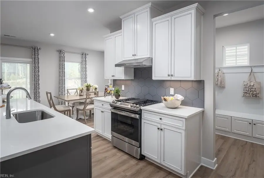 318 Watermans Way, Poquoson, VA 23662 - Image #2