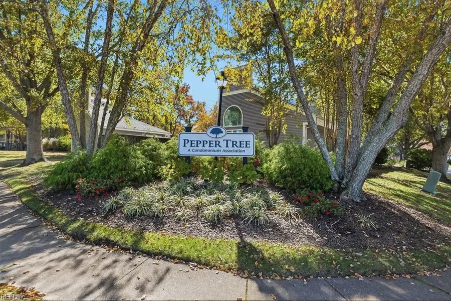 1001 Autumn Woods Lane #111, Virginia Beach, VA 23454 - Image #3