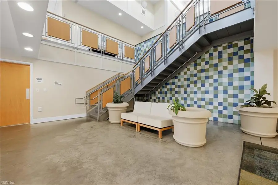 3738 Sandpiper Road #114B, Virginia Beach, VA 23456 - Image #2