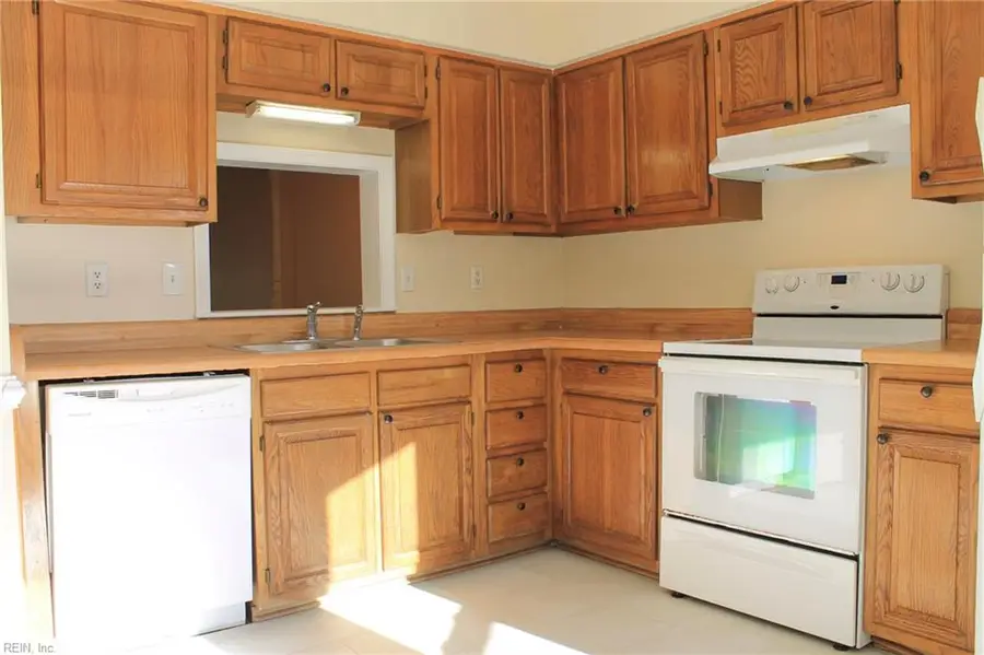 232 Weller Boulevard, Virginia Beach, VA 23462 - Image #3