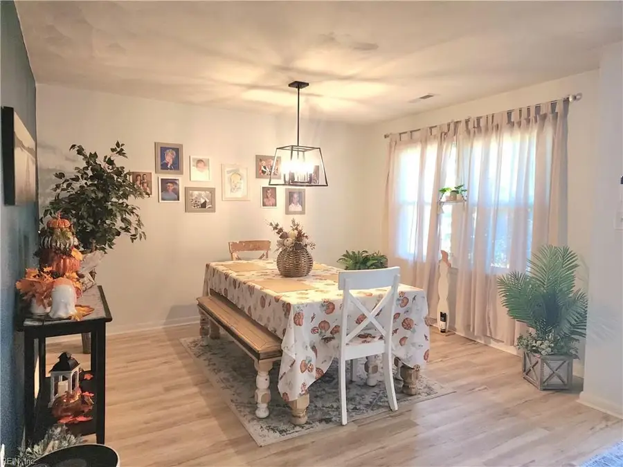 3412 Saint Clair Drive, Chesapeake, VA 23321 - Image #3