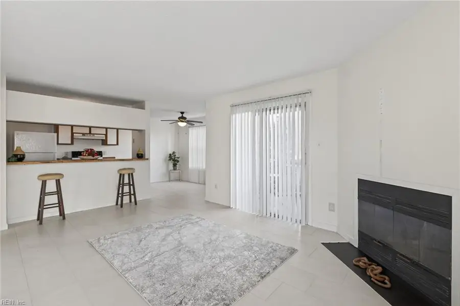 617 Bluff Court, Virginia Beach, VA 23462 - Image #2