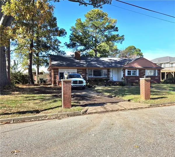 4 Eagle Point Road, Hampton, VA 23669