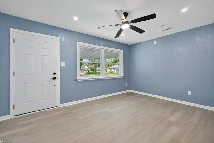 1330 Wingfield Avenue, Chesapeake, VA 23325 - Image #2