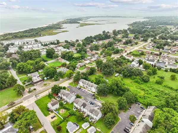 16 Bayview Court, Hampton, VA 23664