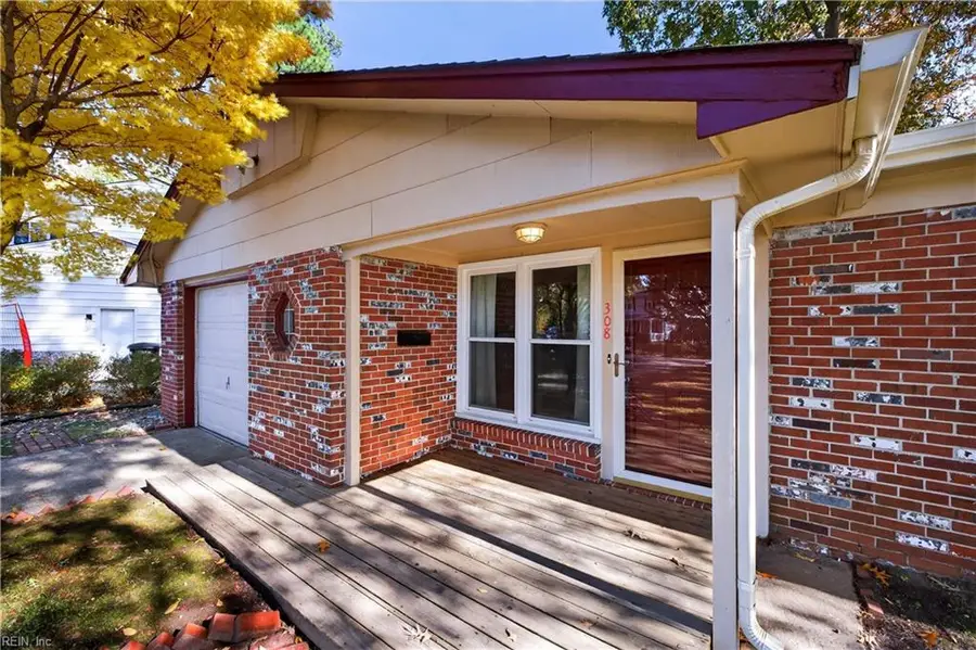 308 Westwood Circle, Virginia Beach, VA 23454 - Image #2