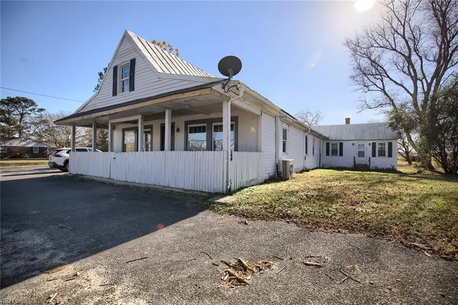 4028 Buena Vista Road, Saluda, VA 23149 - Image #2