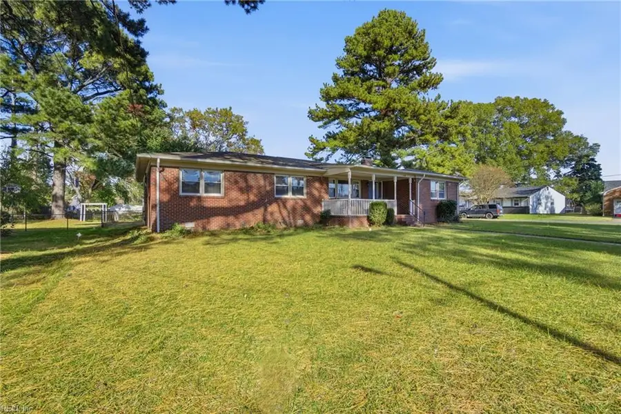 110 Patton Place, Chesapeake, VA 23320 - Image #2