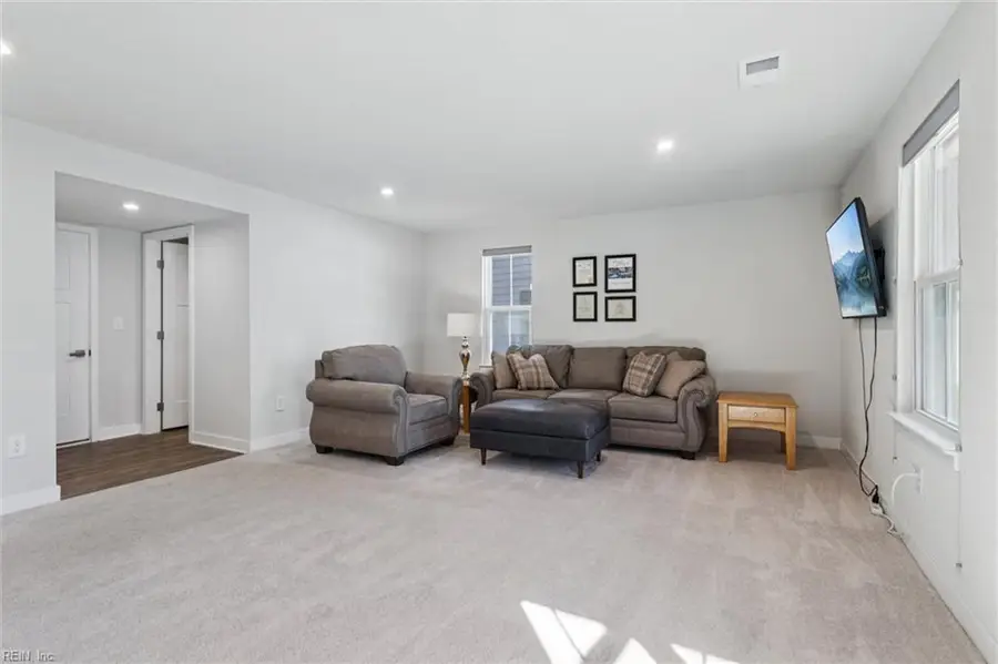 963 Gabion Way, Chesapeake, VA 23323 - Image #2