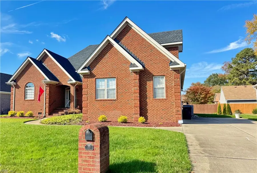 916 Jodi Lynn Trail, Chesapeake, VA 23322 - Image #2