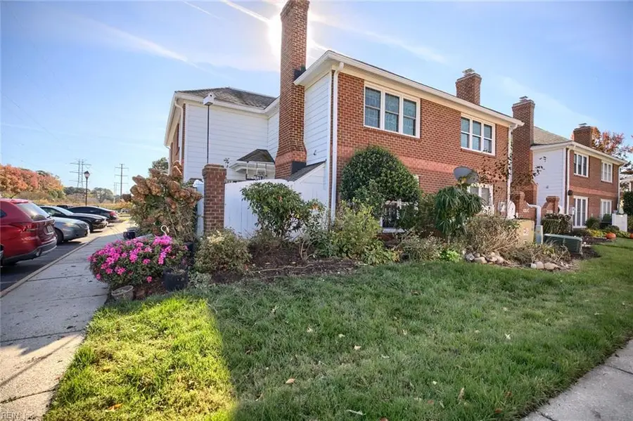 205 Amersham Drive #B, Yorktown, VA 23693 - Image #2