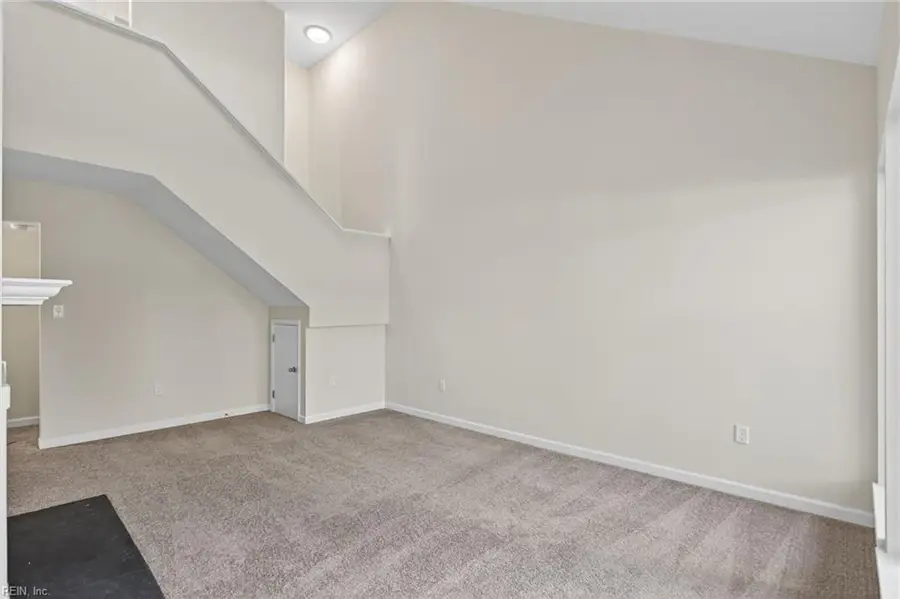 563 Ayrshire Way #E, Newport News, VA 23602 - Image #3