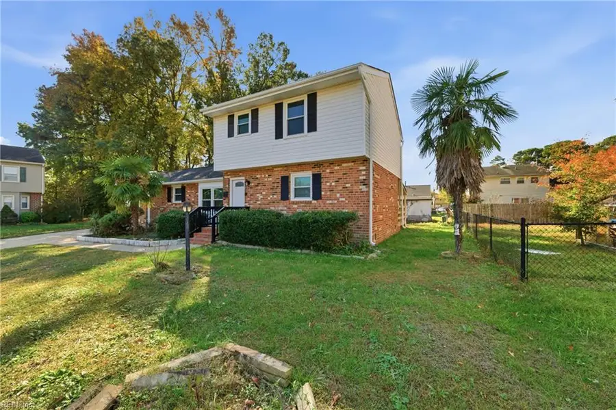 228 Woodbury Forrest Drive, Hampton, VA 23666 - Image #3