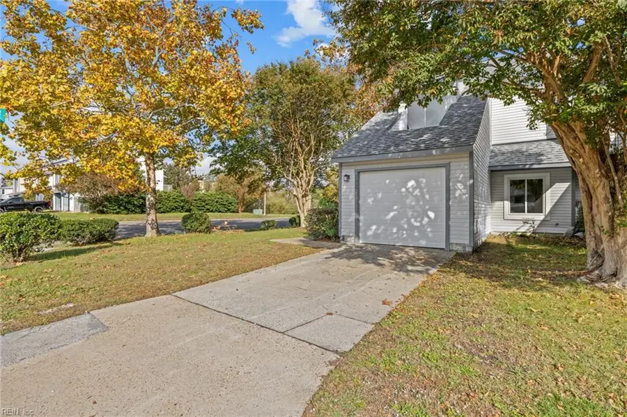 1557 Sword Dancer Drive, Virginia Beach, VA 23454 - Image #2