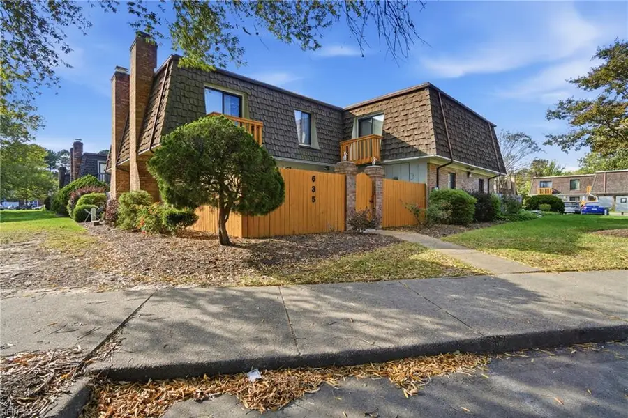635 Ocean Lakes Drive, Virginia Beach, VA 23454 - Image #2