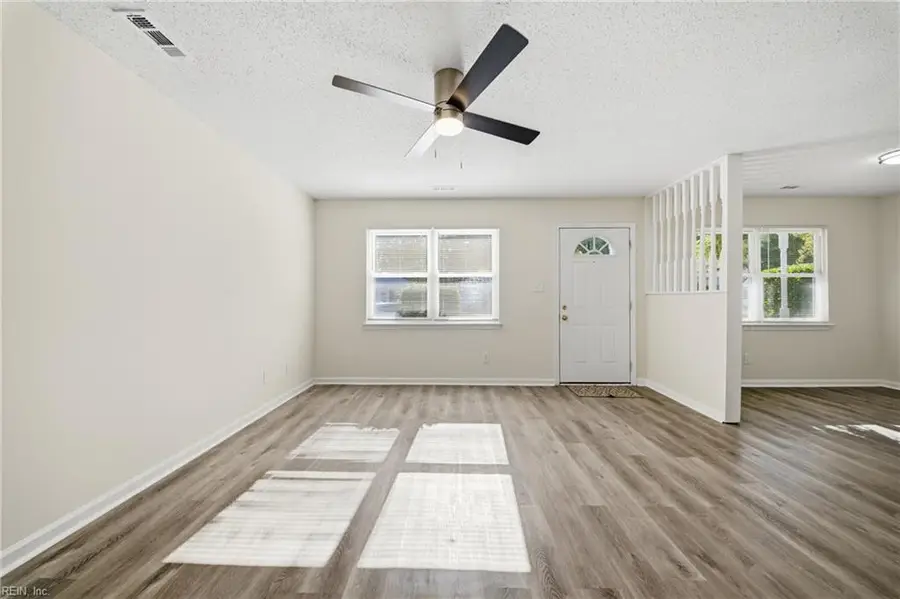 4028 Riverside Court, Virginia Beach, VA 23453 - Image #3