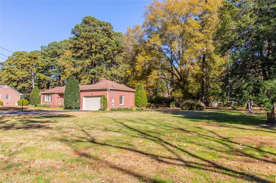 17 Walnut Grove, Newport News, VA 23606 - Image #3