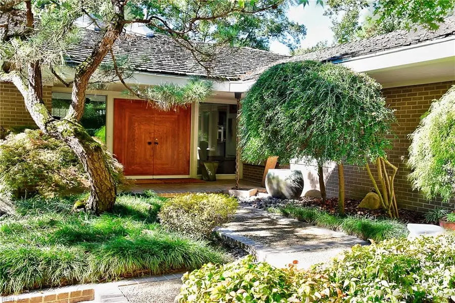 2030 Hunters Trail, Norfolk, VA 23518 - Image #2