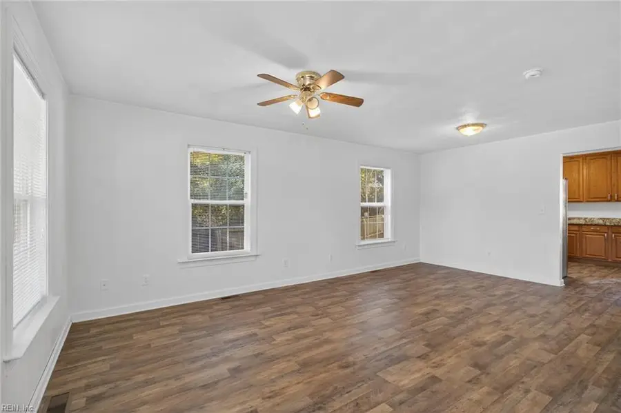 400 Nansemond Avenue, Suffolk, VA 23434 - Image #3