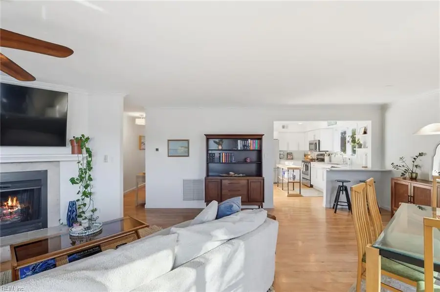 247 Lake Drive, Virginia Beach, VA 23451 - Image #3