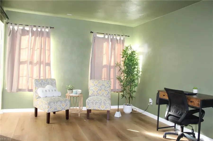 615 Lake Shores Drive, Portsmouth, VA 23707 - Image #3