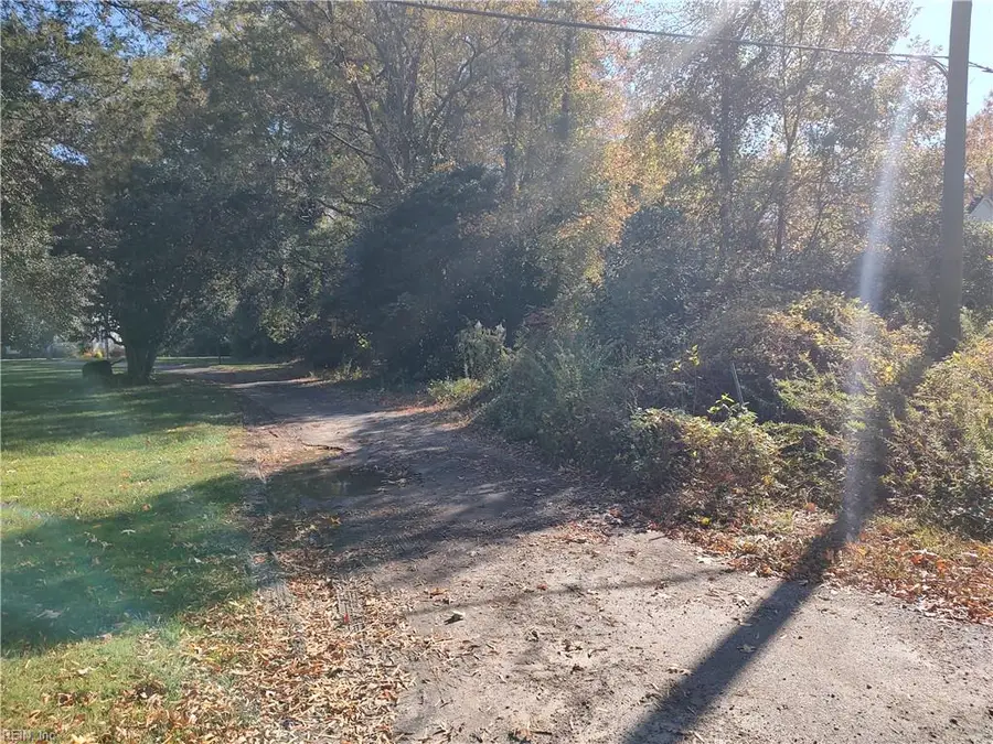 549 Old Oak Grove Road, Chesapeake, VA 23320 - Image #2