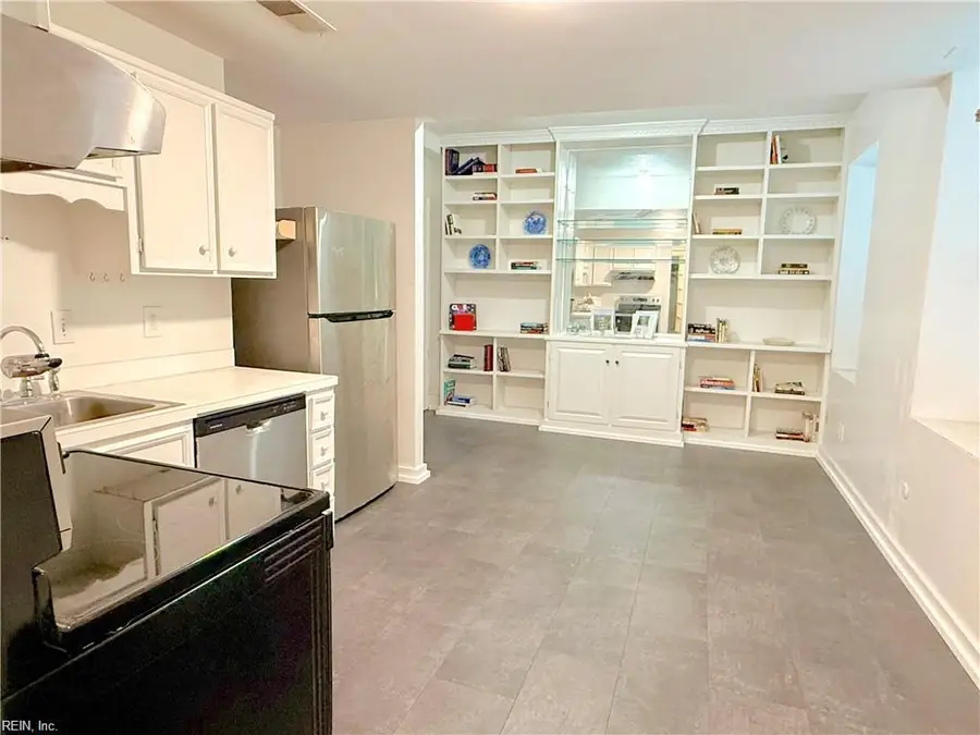 1005 Colonial Avenue #3, Norfolk, VA 23507 - Image #2