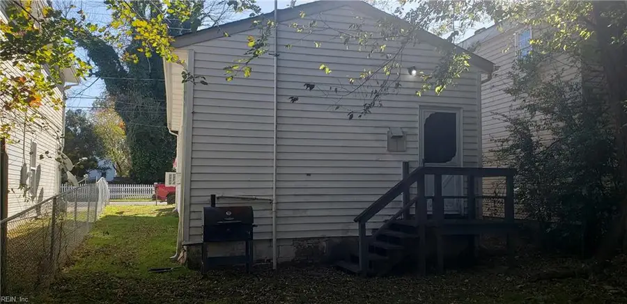 308 S Hope Street, Hampton, VA 23663 - Image #2