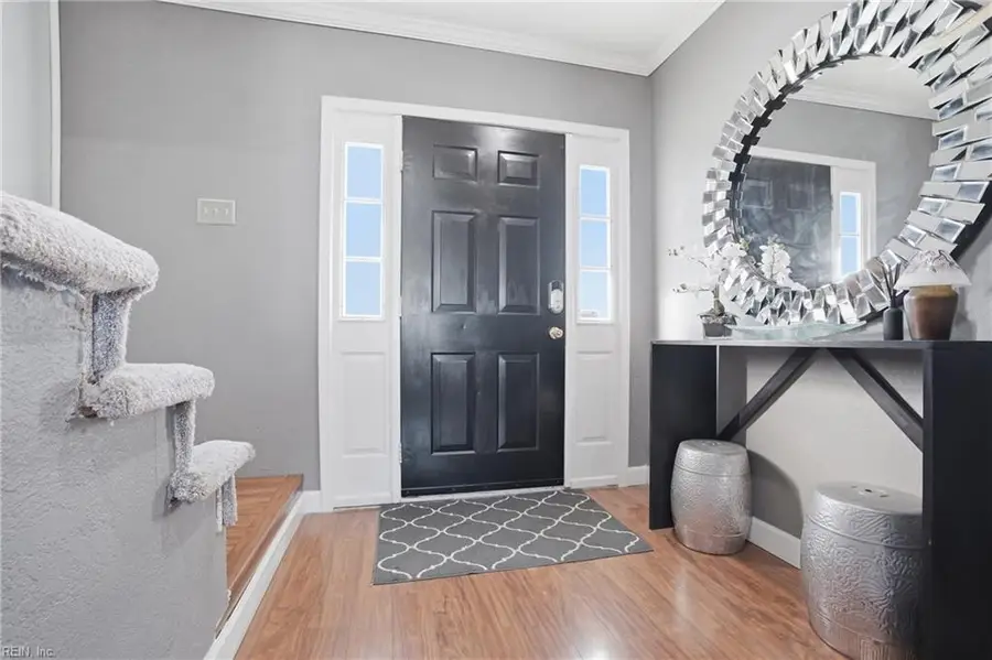 629 Creekwood Dr, Chesapeake, VA 23323 - Image #3